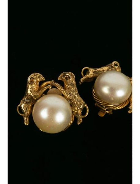 魔羯座适合戴什么首饰_魔羯座戴什么材质最旺