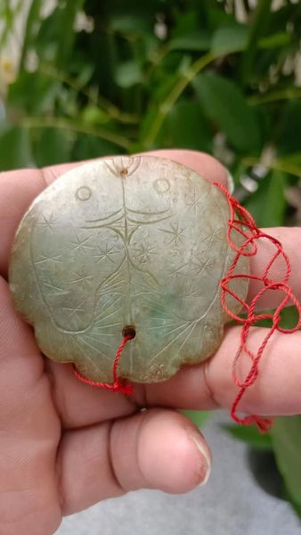 翡翠双鱼寓意_佩戴翡翠双鱼有什么好处