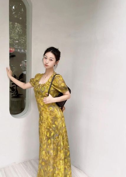 魔羯红是什么颜色_魔羯红怎么搭配