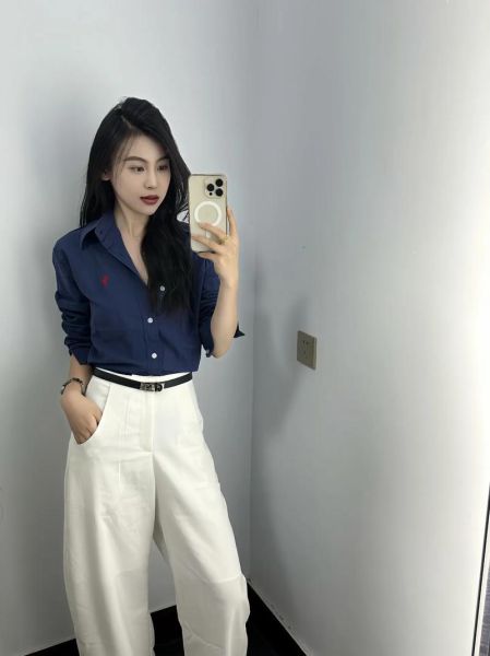 魔羯肤色适合什么颜色_如何挑选显白穿搭