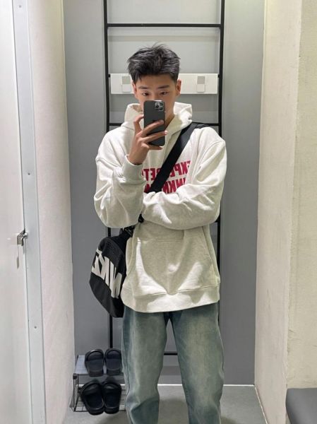 魔羯座男生适合什么卫衣_如何挑选质感卫衣