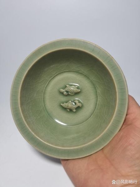 龙泉窑双鱼洗价格_龙泉窑双鱼洗怎么鉴定