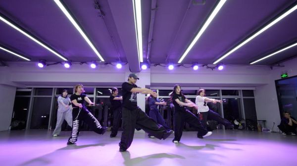 魔羯座魔性舞蹈怎么跳_魔羯座魔性舞蹈教程